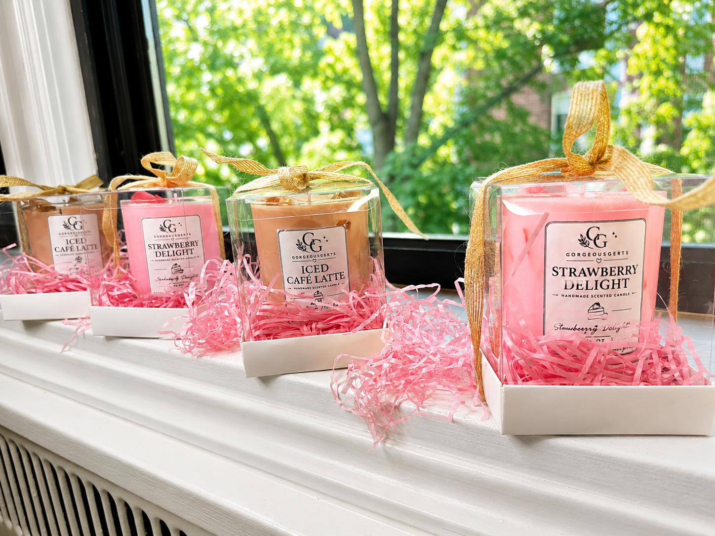 Strawberry delight candle